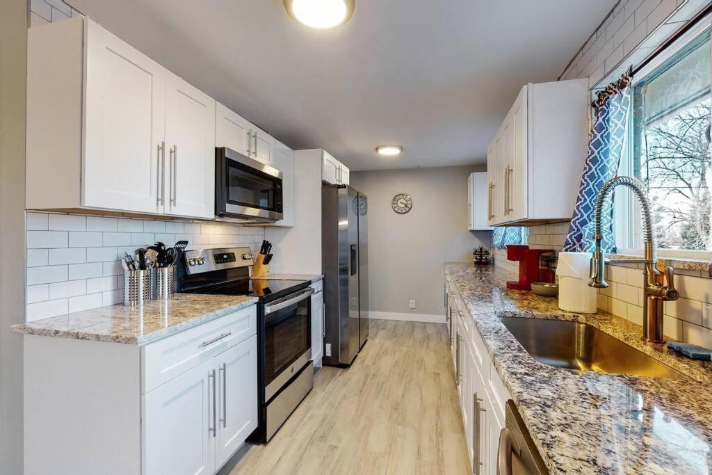 Large Remodeled Home With 5 Bedrooms 4 King Bed Centennial Zewnętrze zdjęcie