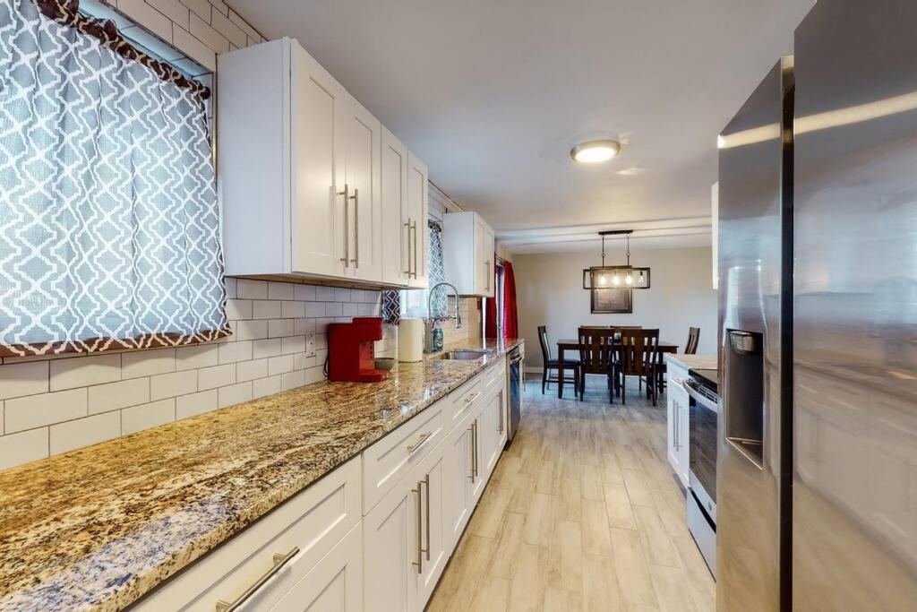 Large Remodeled Home With 5 Bedrooms 4 King Bed Centennial Zewnętrze zdjęcie