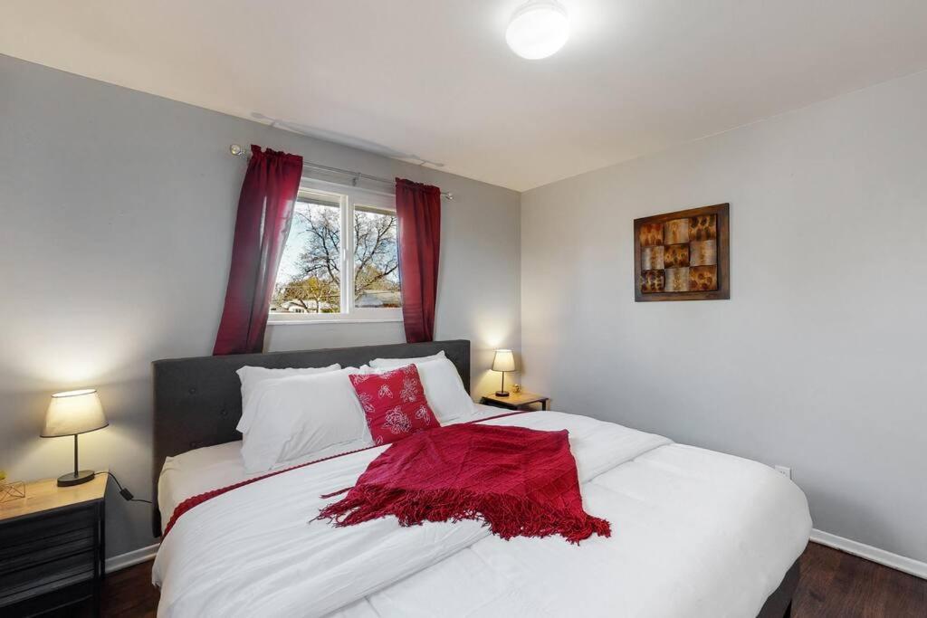 Large Remodeled Home With 5 Bedrooms 4 King Bed Centennial Zewnętrze zdjęcie